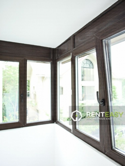 Apartament 3 camere de inchiriat pe Independentei langa UMF