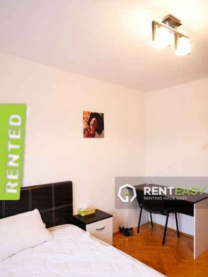 Apartament cu 3 camere de inchiriat in zona Moldova Mall