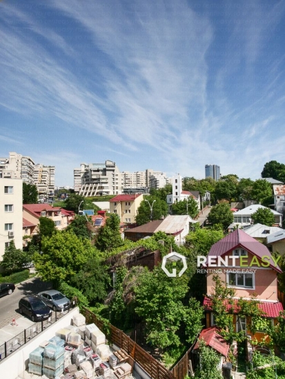 Apartament cu 2 camere de inchiriat in zona Centrala - bloc nou