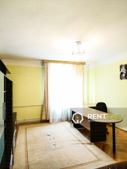 Apartament cu 3 camere de inchiriat in Tatarasi la vila