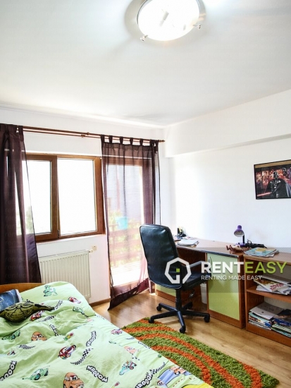 Vila cu 4 camere de inchiriat in zona Pacurari