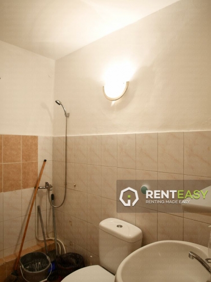 Apartament nemobilat cu 2 camere de inchiriat in Podu Ros