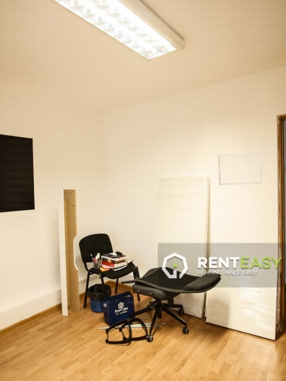 Apartament nemobilat cu 2 camere de inchiriat in Podu Ros
