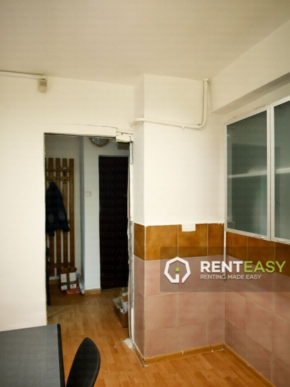 Apartament nemobilat cu 2 camere de inchiriat in Podu Ros
