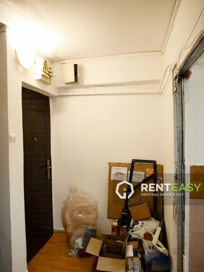 Apartament nemobilat cu 2 camere de inchiriat in Podu Ros