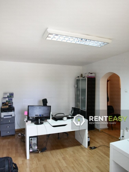 Apartament nemobilat cu 2 camere de inchiriat in Podu Ros