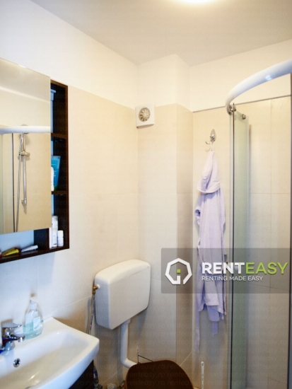 Apartament cu o camera de inchiriat in zona Centrala - Bloc nou