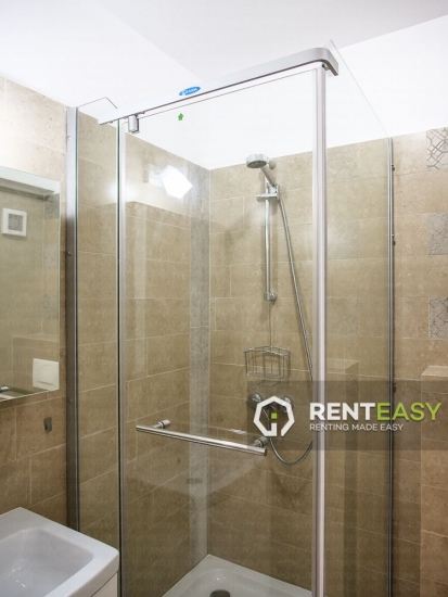 Apartament cu 2 camere de inchiriat in Podul de Fier in bloc nou