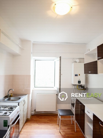 Apartament 3 camere de inchiriat in Centru - Targu Cucu