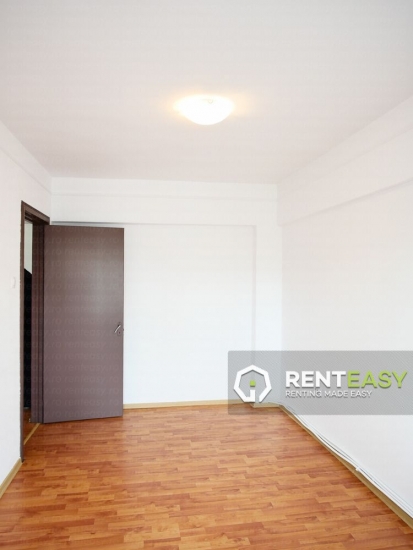 Apartament 3 camere de inchiriat in Centru - Targu Cucu