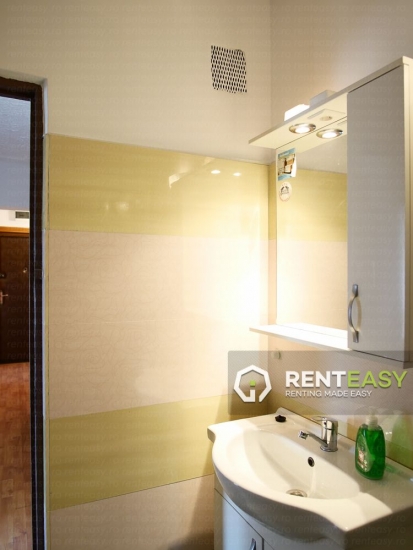 Apartament 3 camere de inchiriat in Centru - Targu Cucu