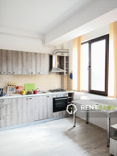 Apartament cu o camera de inchiriat in bloc nou Centru - UMF