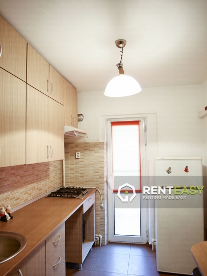 Apartament cu 2 camere in zona Podul de Fier de inchiriat