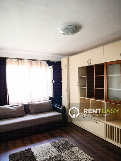 Apartament cu 2 camere in zona Podul de Fier de inchiriat