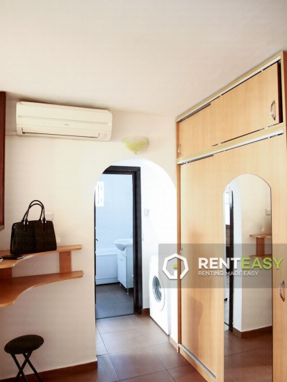 Apartament cu 2 camere in zona Podul de Fier de inchiriat