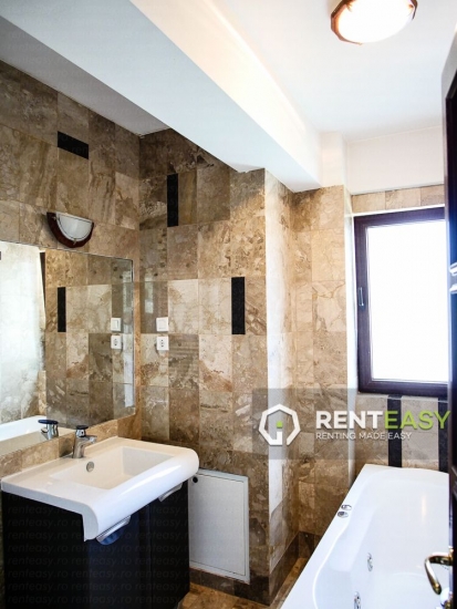 Apartament 2 camere in bloc nou Centru de inchiriat