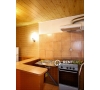 Apartament cu o camera la casa de inchiriat in Targu Cucu