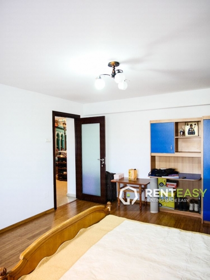 Apartament cu 3 camere de inchiriat in bloc nou zona Tatarasi