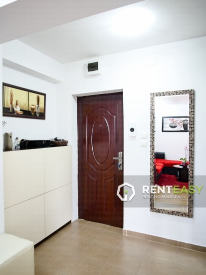 Apartament cu 3 camere de inchiriati in zona Podul de Piatra