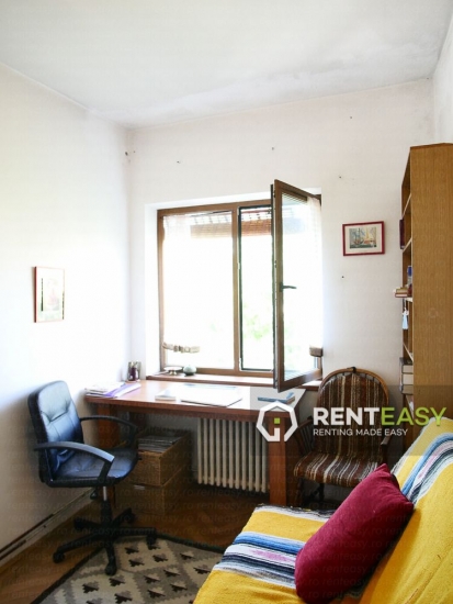 Apartament decomandat cu 2 camere de inchiriat in Centru - Arcu