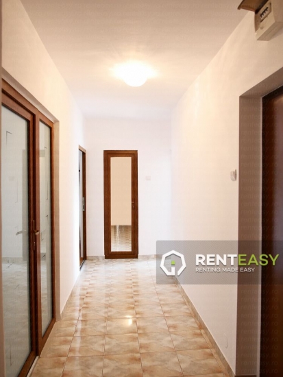 Apartament cu 3 camere la prima inchiriera in zona Gara - Billa