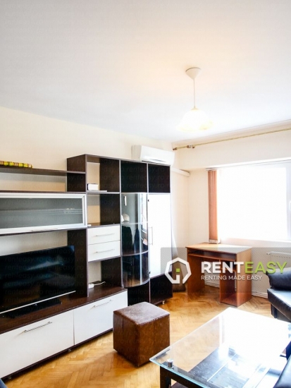 Apartament cu 3 camere de inchiriat in Independentei langa UMF