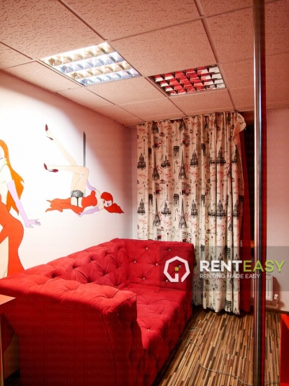 Casa cu 7 camere de inchiriat in Centru