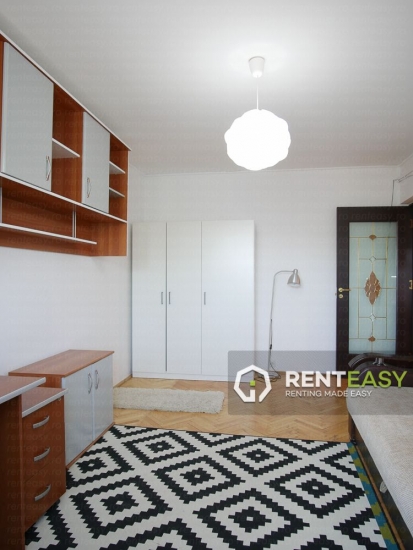 Apartament cu 2 camere de inchiriat in Centrul orasului langa Palas