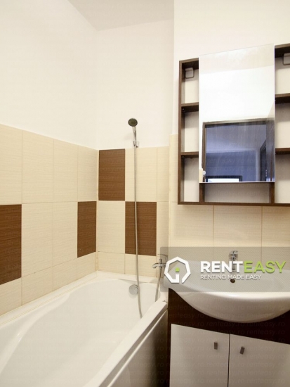 Apartament cu 2 camere decomandat de inchiriat in zona Gara - Billa