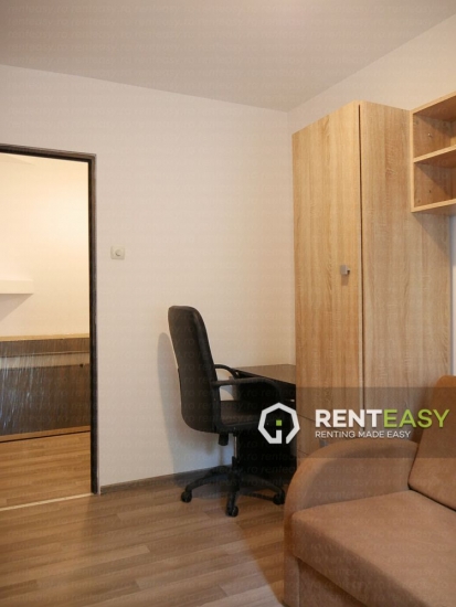 Apartament cu 3 camere de inchiriat in Centru langa Palas