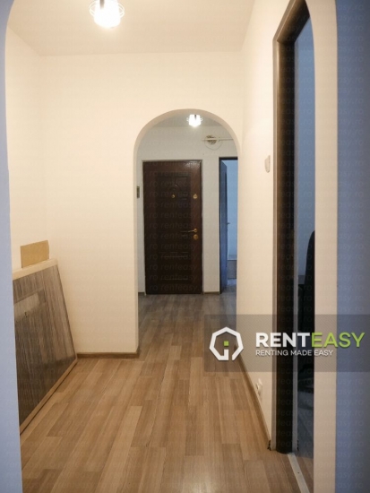 Apartament cu 3 camere de inchiriat in Centru langa Palas