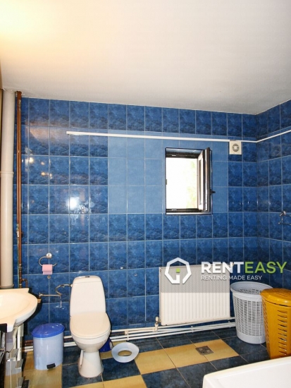 Vila cu 4 camere de inchiriat in zona Sfantul Andrei - Podul de Piatra