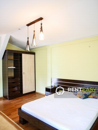 Vila cu 4 camere de inchiriat in zona Sfantul Andrei - Podul de Piatra
