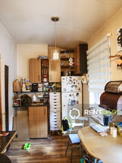 Apartament cu 2 camere si curte de inchiriat in Centru - Targu Cucu
