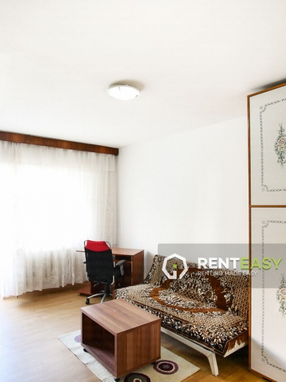Apartament decomandat cu 3 camere de inchiriat in Hala Centrala