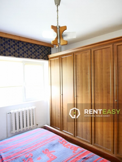 Apartament decomandat cu 3 camere de inchiriat in Hala Centrala