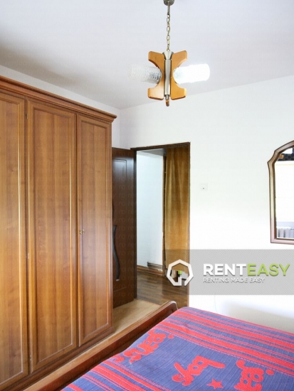 Apartament decomandat cu 3 camere de inchiriat in Hala Centrala