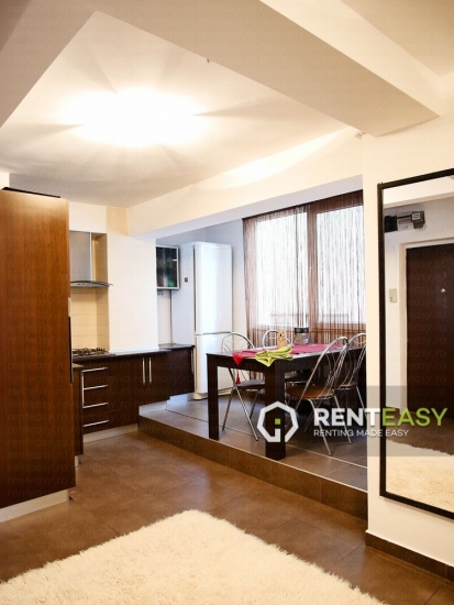 Apartament cu 3 camere de inchiriat langa Moldova Mall