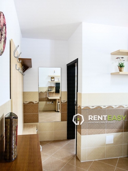 Bloc nou! Apartament cu 2 camere de inchiriat in Centru zona Palas