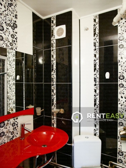 Apartament de lux cu 3 camere in zona Podu Ros de inchiriat