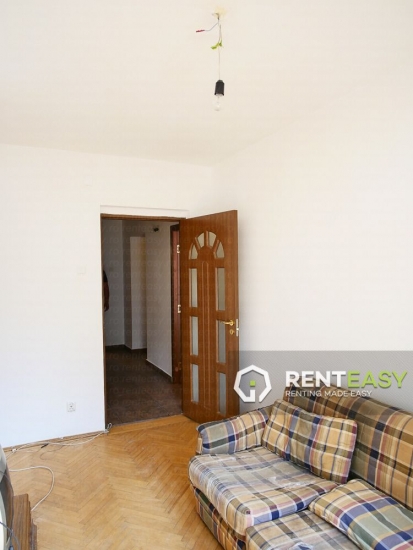 Apartament decomandat cu 3 camere de inchiriat in Tatarasi