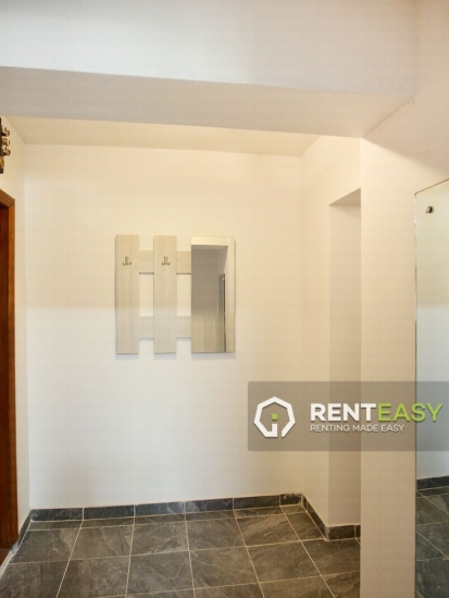 Apartament decomandat cu 3 camere de inchiriat in zona Hala Centrala