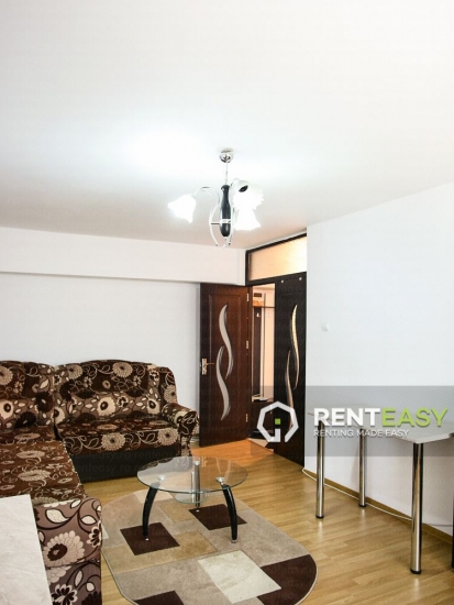 Apartament cu 3 camere pe Stefan cel Mare de inchiriat