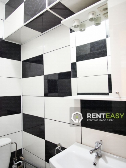Apartament cu 3 camere pe Stefan cel Mare de inchiriat