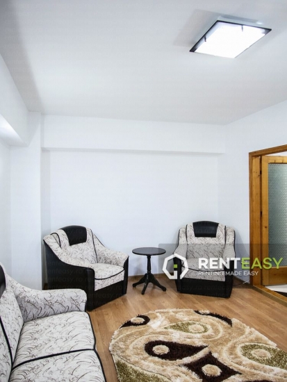 Apartament 3 camere decomandat de inchiriat in Centru - Stefan cel Mare