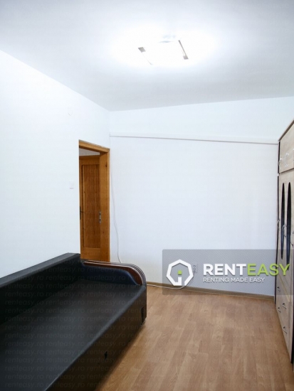 Apartament 3 camere decomandat de inchiriat in Centru - Stefan cel Mare