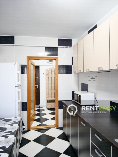 Apartament 3 camere decomandat de inchiriat in Centru - Stefan cel Mare