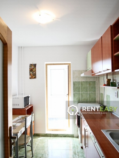 Apartament cu 2 camere decomandat de inchiriat in zona Palas