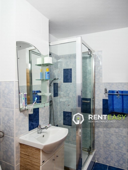 Apartament cu 2 camere decomandat de inchiriat in zona Palas