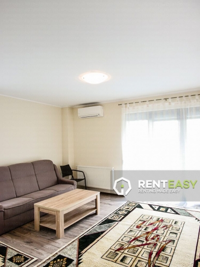 Apartament de lux cu 3 camere de inchiriat in Podul de Fier